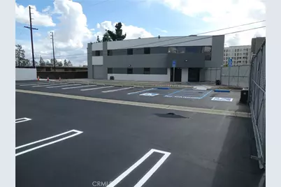 3500 N San Fernando Boulevard, Burbank, CA 91505 - Photo 7