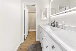 24430 Nicklaus Dr, Valencia, CA 91355 - Photo 37