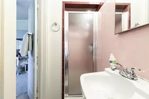 325 S Los Robles Ave, Pasadena, CA 91101 - Photo 21