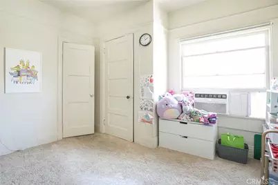 325 S Los Robles Avenue, Pasadena, CA 91101 - Photo 19