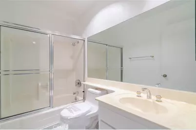 9000 Vanalden Avenue #117, Northridge, CA 91324 - Photo 21