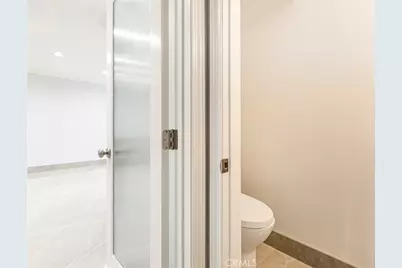 7901 Via Stefano, Burbank, CA 91504 - Photo 17