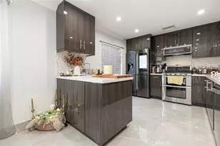 7901 Via Stefano, Burbank, CA 91504 - Photo 11