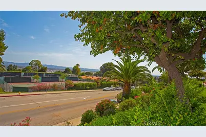 7901 Via Stefano, Burbank, CA 91504 - Photo 45