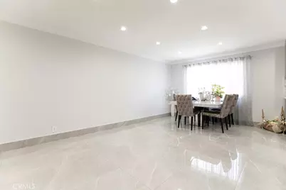 7901 Via Stefano, Burbank, CA 91504 - Photo 9