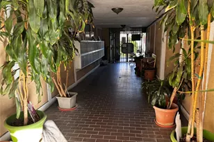 121 Sinclair Ave, Glendale, CA 91206 - Photo 17