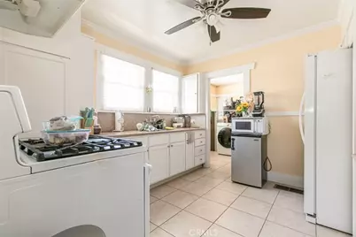 408 E Del Mar Boulevard, Pasadena, CA 91101 - Photo 11