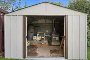 16456 Kingsbury, Granada Hills, CA 91344 - Photo 39