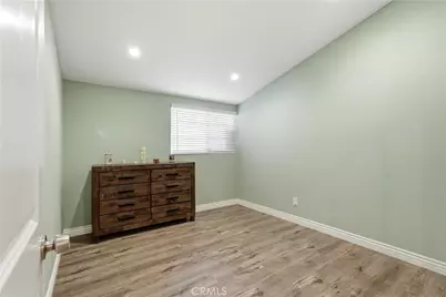 16456 Kingsbury, Granada Hills, CA 91344 - Photo 21