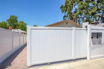 10531 Greenburn Avenue, Sunland, CA 91040 - Photo 5