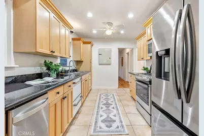 5725 Rhodes Avenue, Valley Village, CA 91607 - Photo 25