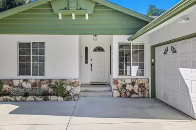 5725 Rhodes Avenue, Valley Village, CA 91607 - Photo 7