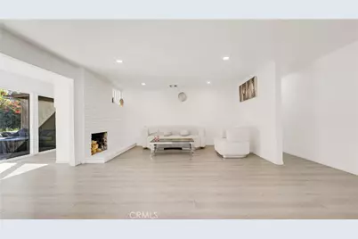 11200 Amestoy, Granada Hills, CA 91344 - Photo 19