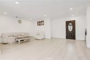11200 Amestoy, Granada Hills, CA 91344 - Photo 17