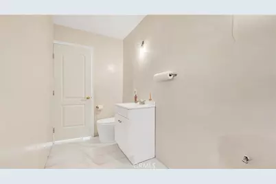 11200 Amestoy, Granada Hills, CA 91344 - Photo 41