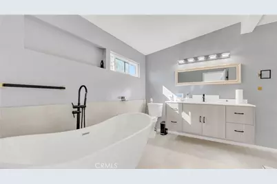 11200 Amestoy, Granada Hills, CA 91344 - Photo 31