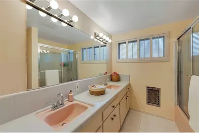 5406 Hazeltine Avenue, Sherman Oaks, CA 91401 - Photo 23