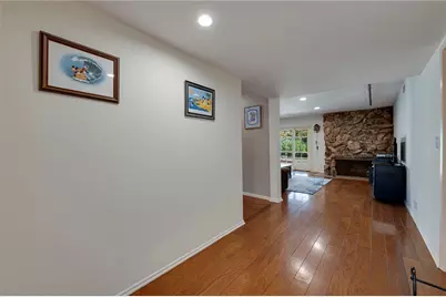 5406 Hazeltine Avenue, Sherman Oaks, CA 91401 - Photo 3