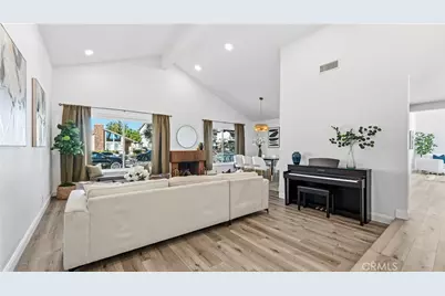 2430 Greensward Street, Simi Valley, CA 93065 - Photo 11