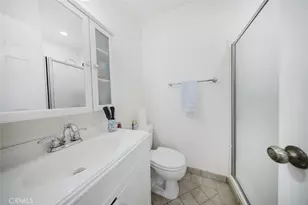 9775 Via Roma, Burbank, CA 91504 - Photo 27