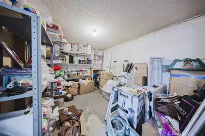 9775 Via Roma, Burbank, CA 91504 - Photo 19