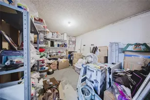 9775 Via Roma, Burbank, CA 91504 - Photo 19