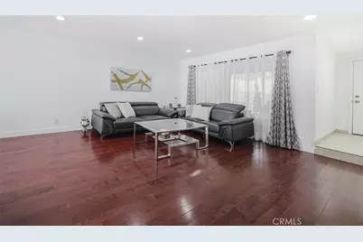 9775 Via Roma, Burbank, CA 91504 - Photo 15