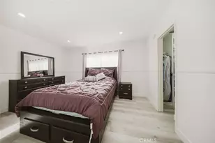 9775 Via Roma, Burbank, CA 91504 - Photo 23