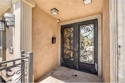 11323 Huston #1, North Hollywood, CA 91601 - Photo 3