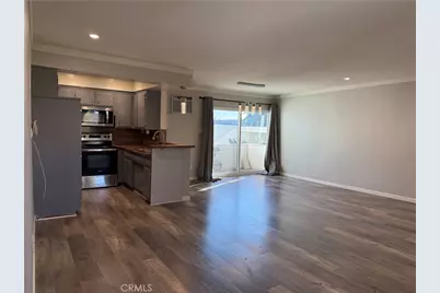 10749 New Haven #30, Los Angeles, CA 91352 - Photo 3