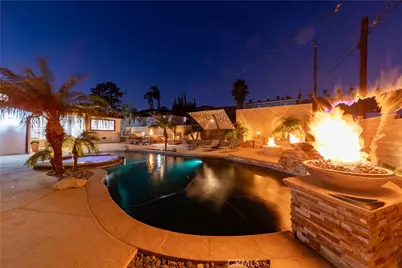 902 E Walnut Avenue, Burbank, CA 91501 - Photo 37