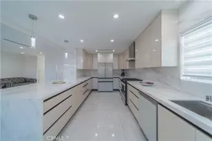 902 E Walnut Ave, Burbank, CA 91501 - Photo 7