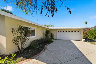 26136 Veva Way, Calabasas, CA 91302 - Photo 3