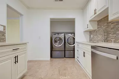 5802 Colfax Avenue, North Hollywood, CA 91601 - Photo 17