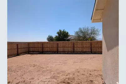 9878 Magnolia Avenue, California City, CA 93505 - Photo 23