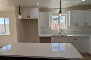 9878 Magnolia Ave, California City, CA 93505 - Photo 7