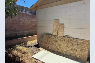 1118 E Avenue J3, Lancaster, CA 93535 - Photo 13