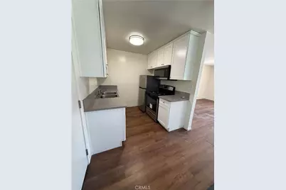 343 W Howard Street, Pasadena, CA 91103 - Photo 5