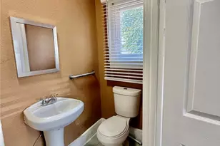 507 W 17th, San Bernardino, CA 92405 - Photo 11