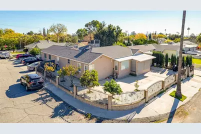 1670 N Oxford Avenue, Pasadena, CA 91104 - Photo 1