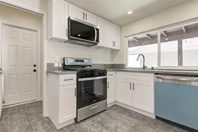 11369 Darby, Porter Ranch, CA 91326 - Photo 17