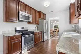 505 Cambridge Dr, Burbank, CA 91504 - Photo 11