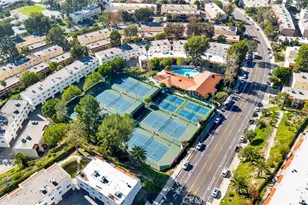 7764 Via Capri, Burbank, CA 91504 - Photo 29