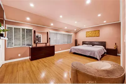 7764 Via Capri, Burbank, CA 91504 - Photo 17