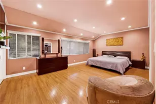 7764 Via Capri, Burbank, CA 91504 - Photo 17