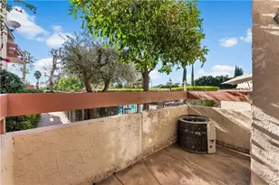 21054 Parthenia, Canoga Park, CA 91304 - Photo 37