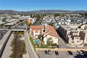 21054 Parthenia, Canoga Park, CA 91304 - Photo 51