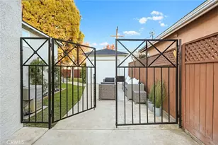 5052 Newcastle, Encino, CA 91316 - Photo 41