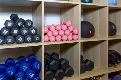 525 N Brand Boulevard, Glendale, CA 91203 - Photo 19