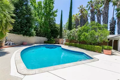 17800 Raymer Street, Sherwood Forest, CA 91325 - Photo 45